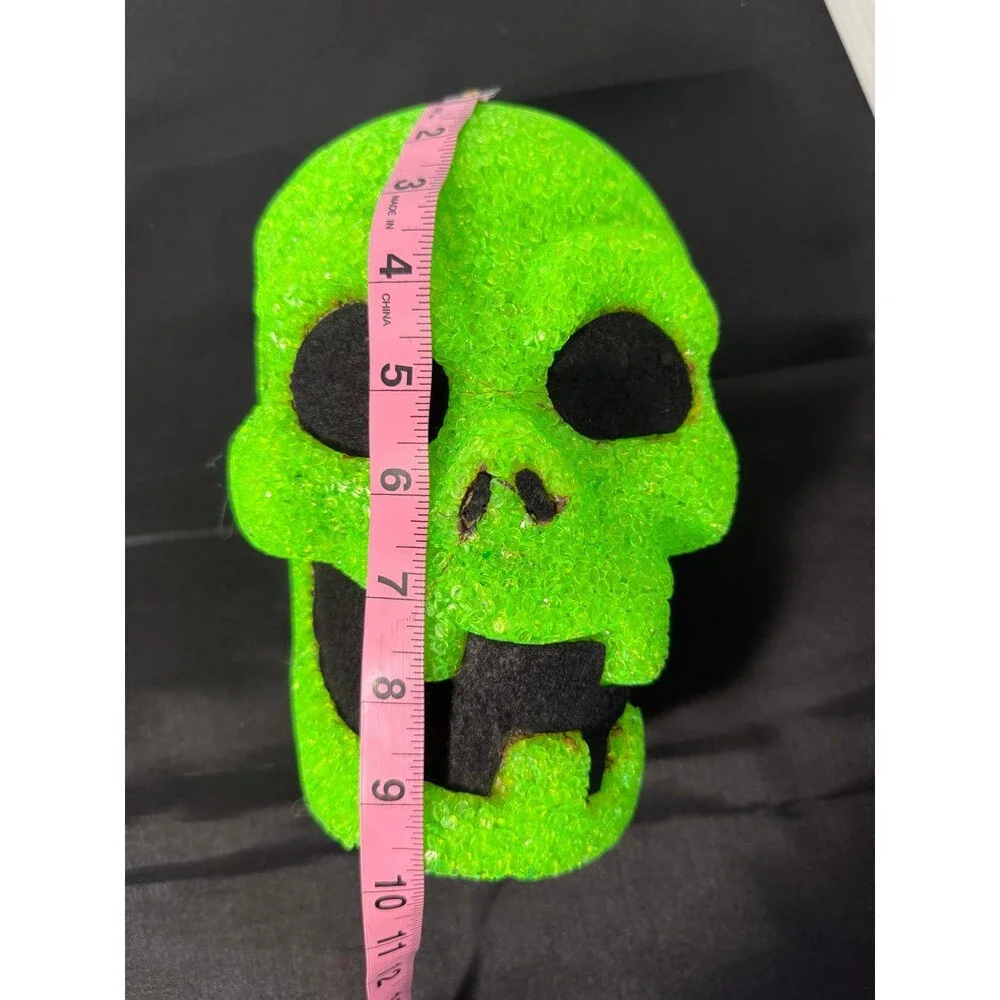 Melted Plastic Light - Green Skull - Halloween - Tested Works -